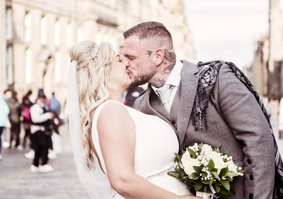 Edinburgh Wedding Photography by Ewan Mathers - Photographer 